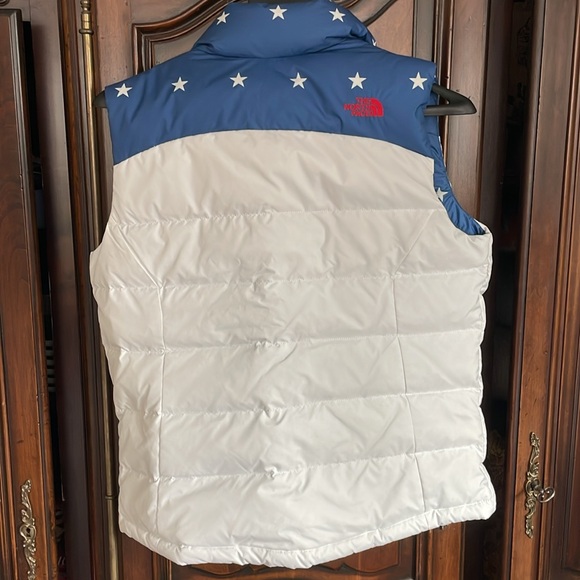 The north face women’s vest size large never worn new without tags - Picture 2 of 6